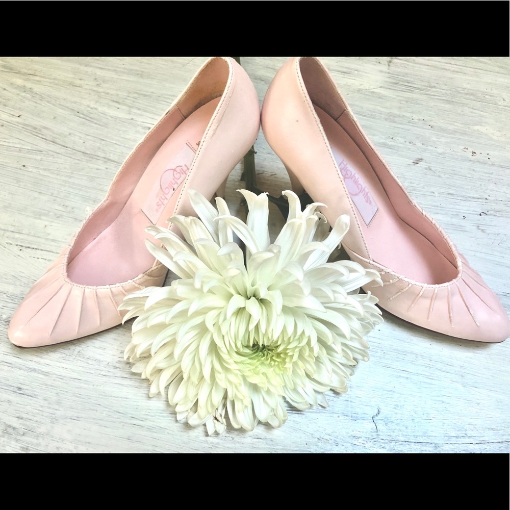 Vintage 80’s Light Pink Pumps